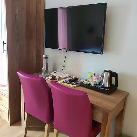 Garni Mowe Konukevi 3*