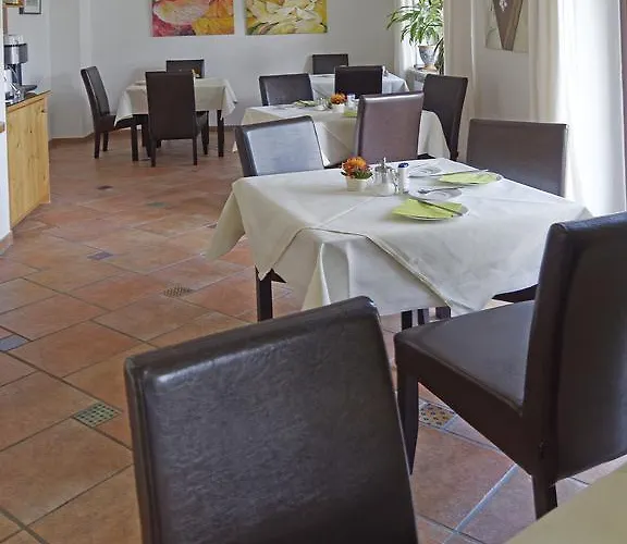 ゲストハウス Garni Mowe